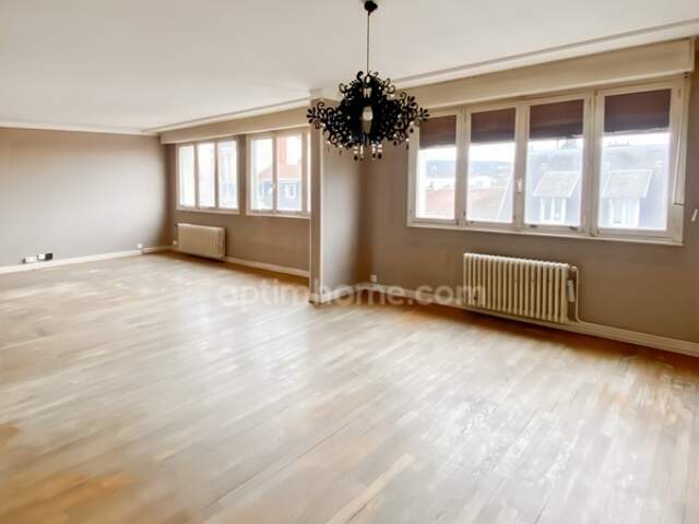 Spacieux appartement T5 de 108 m2 avec vue dégagée – Nancy, secteur Boulevard Albert 1er — photo du bien