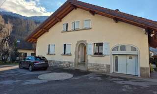 Maison 7 Pièces 186 m² à vendre à Cluses (74300)