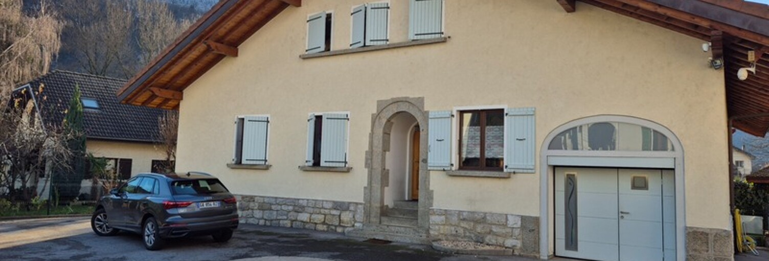 Maison 7 Pièces 186 m² à vendre à Cluses (74300)