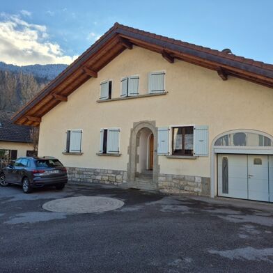 Maison 7 pièces 530000 €