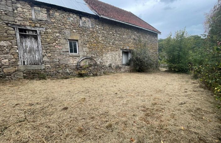 Maison en pierre avec grange et jardin de 2000 m2 et bois — photo 5