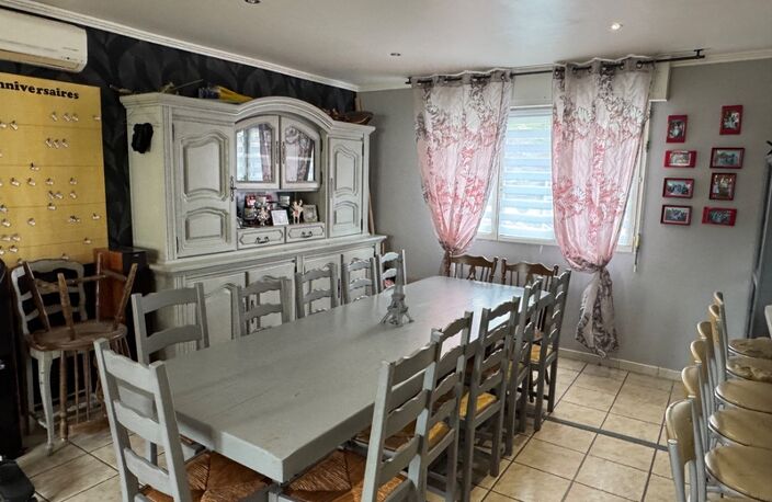MAISON DE CARACTÈRE AVEC JARDIN - 4 CHAMBRES — photo 2