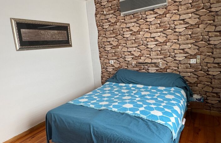 MAISON DE CARACTÈRE AVEC JARDIN - 4 CHAMBRES — photo 4