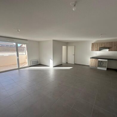 Appartement 3 pièces 843 €