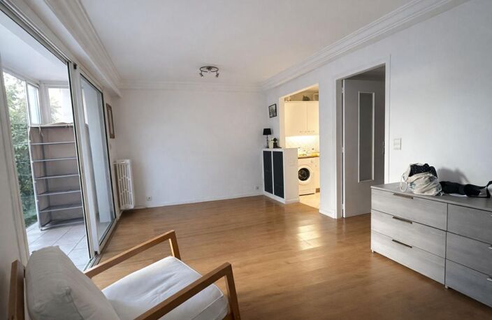 Studio avec extérieur | Sainte-Catherine — photo 2
