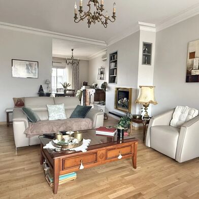 Appartement 4 pièces 435000 €