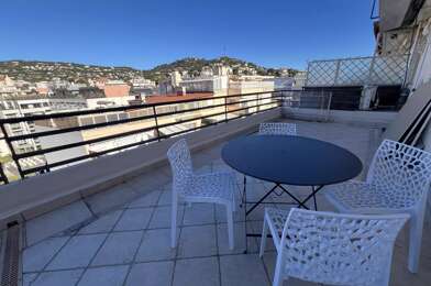Appartement 3 pièces 2100 €