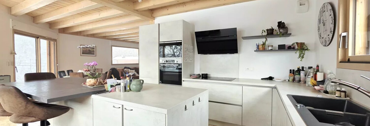 Maison 5 Pièces 156 m² à vendre à Viuz-en-Sallaz (74250)