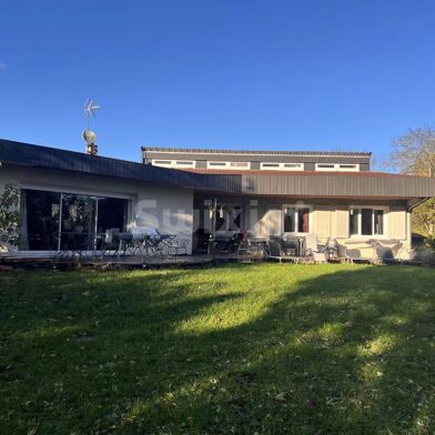 Maison 5 pièces 385000 €