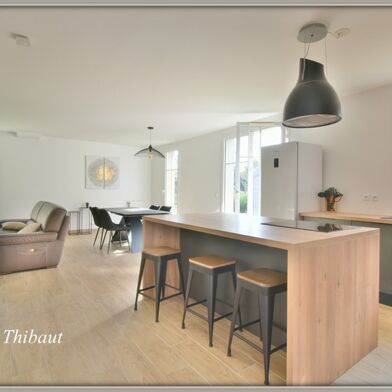 Maison 5 pièces 1595 €