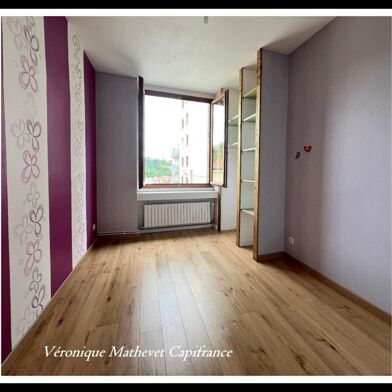 Appartement 4 pièces 98000 €