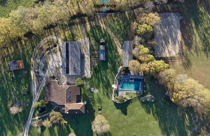 Propriété à vendre 8 pièces, propriété de 220m2 chalet - boxes à chevaux - dépendances sur 7ha de terrain — photo 3