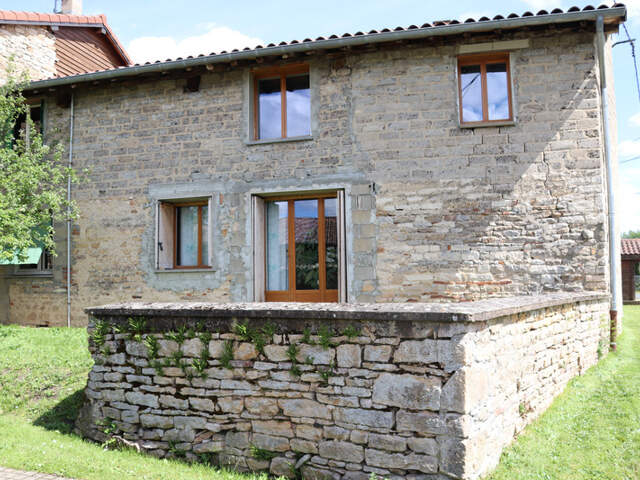 REYSSOUZE belle ferme de 200 m² avec 5 chambres sur 1000 m² de terrain — photo du bien