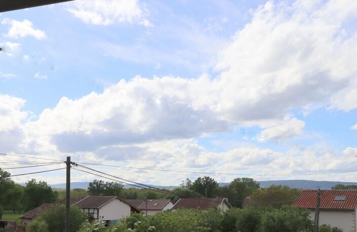 REYSSOUZE belle ferme de 200 m² avec 5 chambres sur 1000 m² de terrain — photo 2