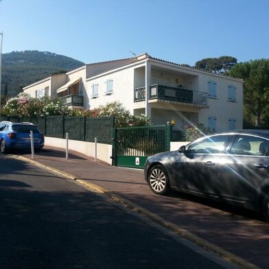 Appartement 2 pièces 830 €