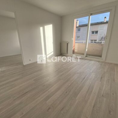 Appartement 3 pièces 1250 €