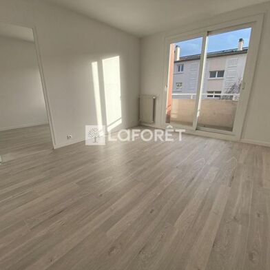 Appartement 3 pièces 1250 €