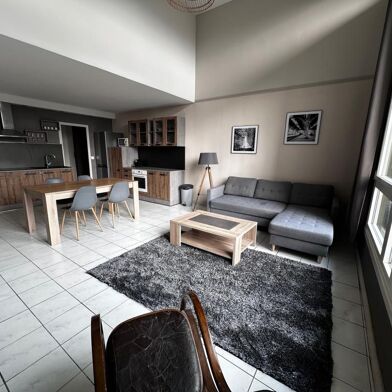 Appartement 4 pièces 1290 €