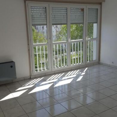 Appartement 3 pièces 800 €