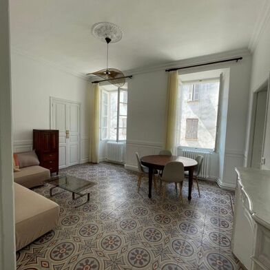 Appartement 2 pièces 845 €