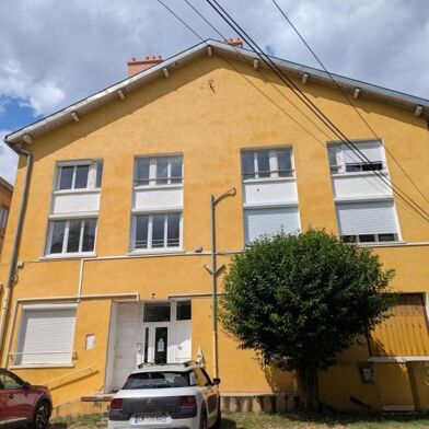 Appartement 1 pièces 700 €