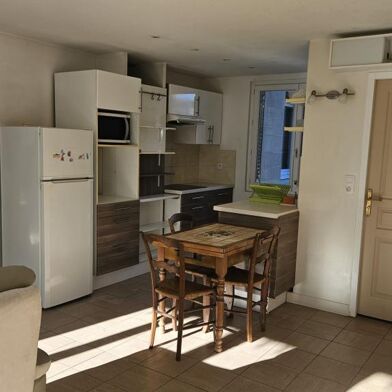 Appartement 4 pièces 930 €