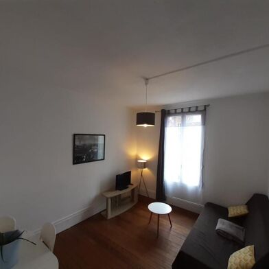 Appartement 2 pièces 582 €
