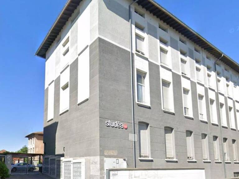 À vendre – Charmant T1 bis au dernier étage dans une résidence étudiante récente – Ranguei — photo 1
