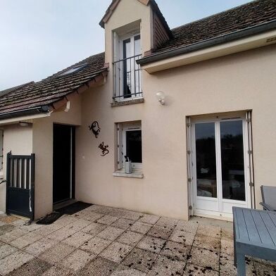 Maison 5 pièces 775 €