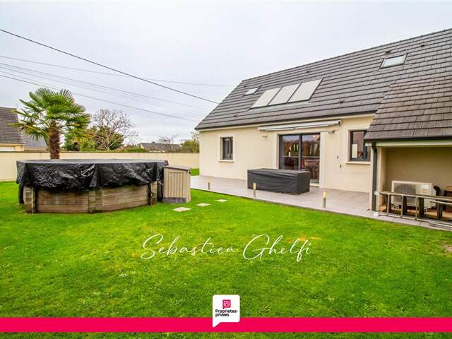 Maison avec 4 chambres- 2 salles d''eau-2 wc-cellier-garage — photo du bien