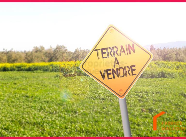Terrain constructible 1131 m² - Secteur calme - Façade 29 m - Penin (62127) — photo 1