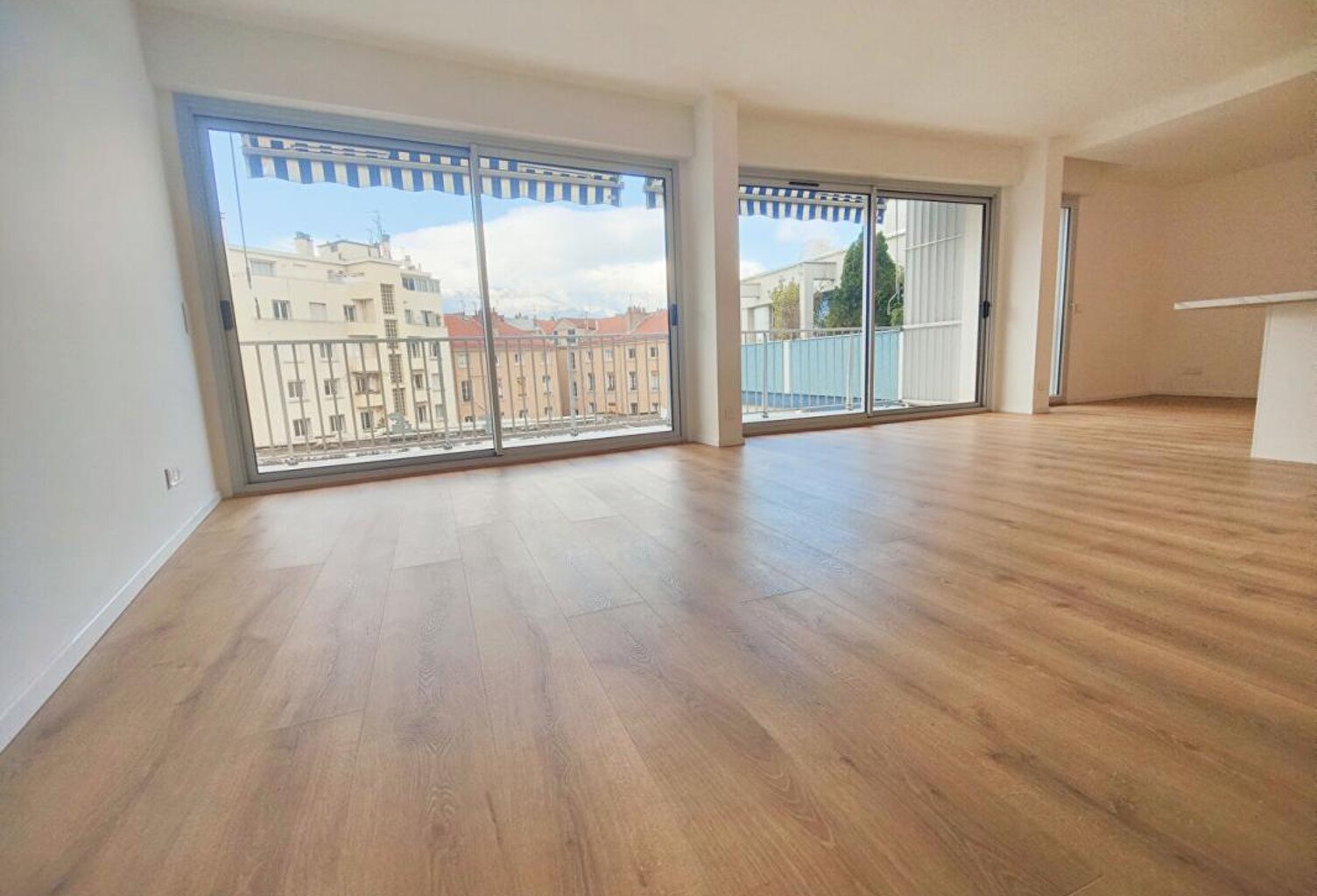 Appartement Grenoble 6 pièce(s) 134 m2 — photo 1