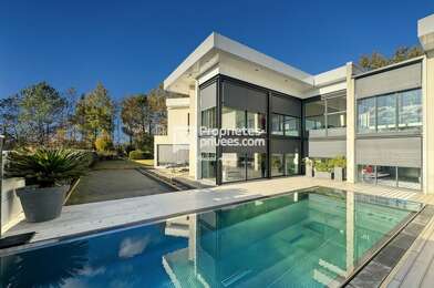 Maison 9 pièces 2060000 €