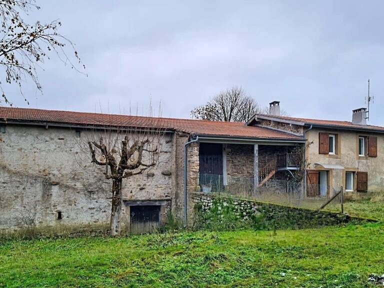 TARENTAISE 42660 dans un hameau paisible au dessus de Rochetaillée ferme rénovée en 2010 sur la partie habitation 112m² habitables 3 chambres sur 1080m² de terrain — photo 1