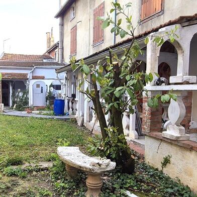 Immeuble  201400 €