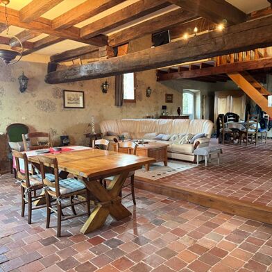 Maison 6 pièces 327050 €