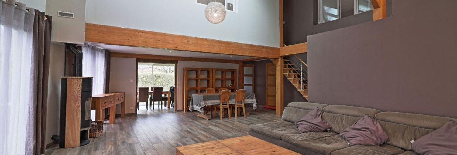 Maison 5 Pièces 174 m² à louer à Doussard (74210)