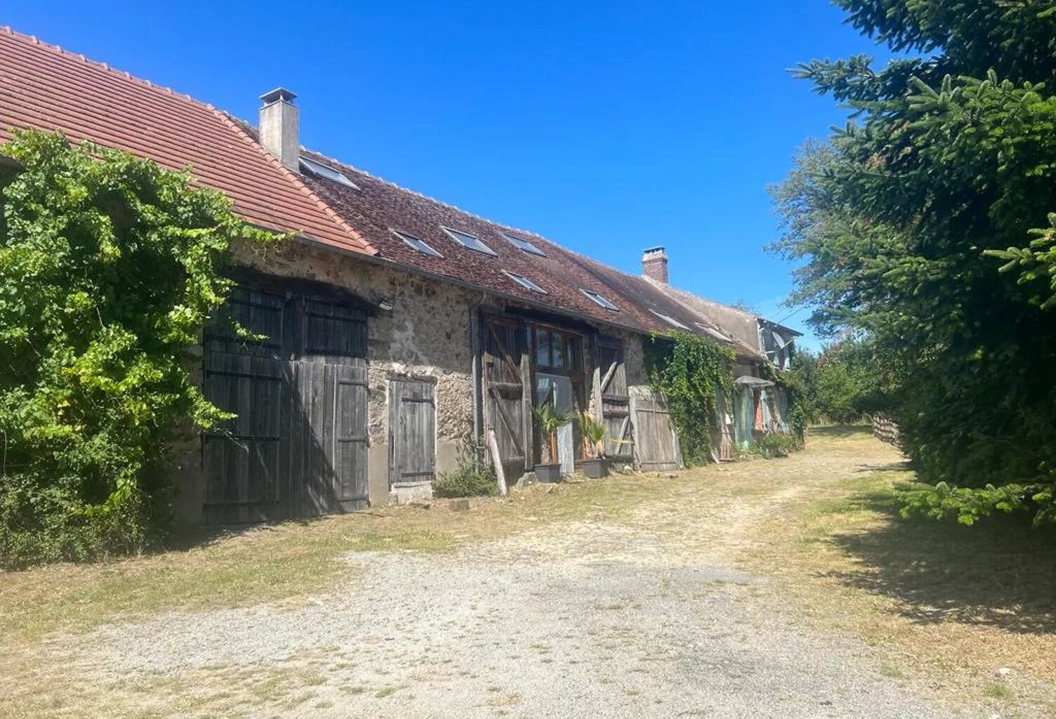 À vendre : petite propriété avec potentiel gîte et piscine - Haute-Vienne — photo 1