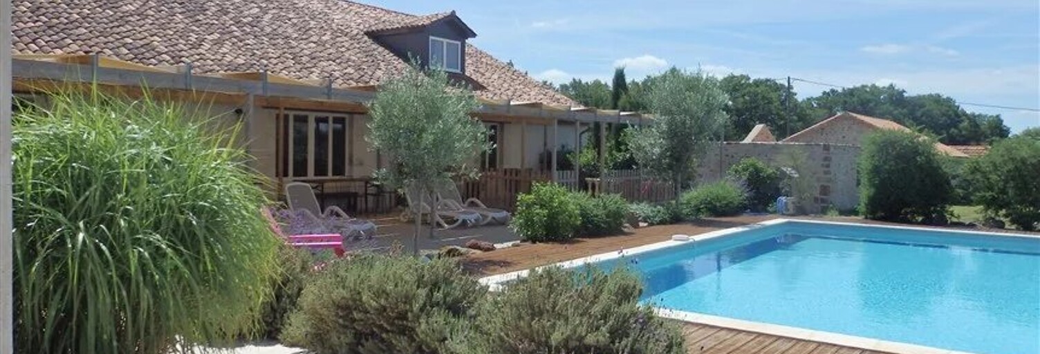 Maison 28 Pièces 552 m² à vendre à Montmorillon (86500)