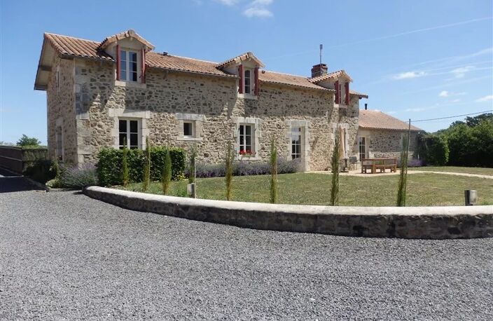 A vendre Complexe de gîtes près de Montmorillon – Vienne — photo 2