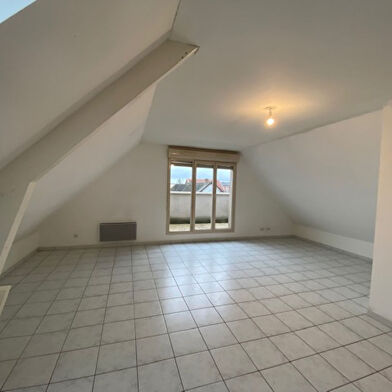 Appartement 3 pièces 609 €