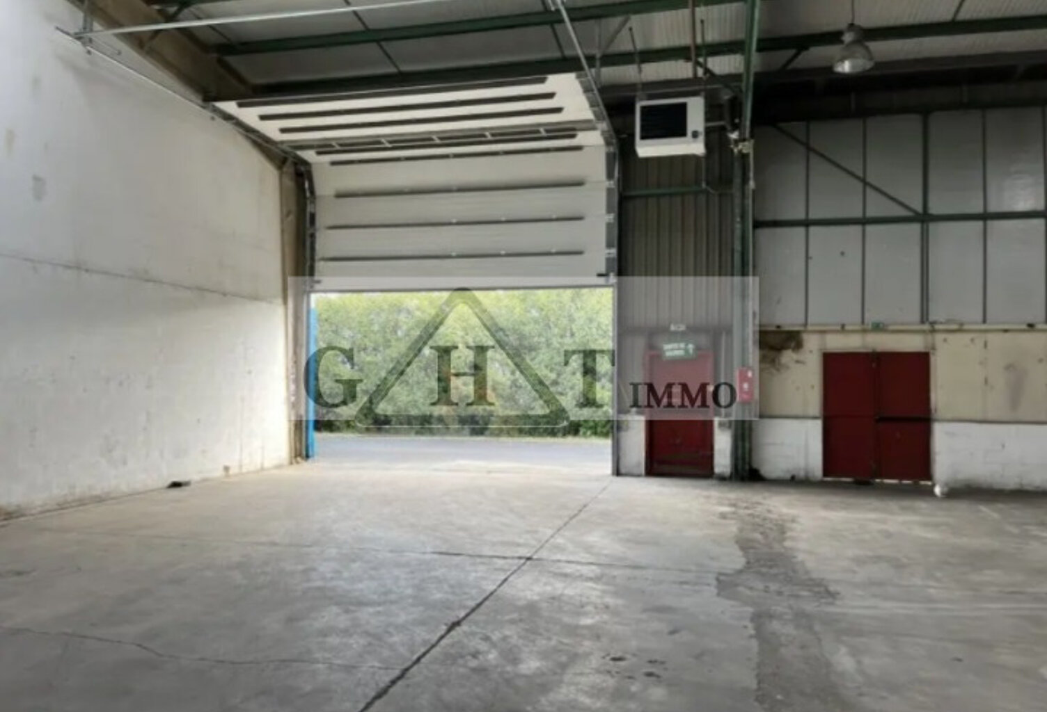 ENTREPOT A LOUER 1209M2 ARGENTEUIL — photo 1