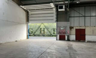 Local industriel  1209 m² à louer à Argenteuil (95100)