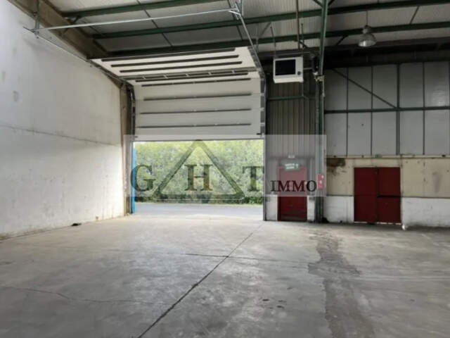 ENTREPOT A LOUER 1209M2 ARGENTEUIL — photo du bien