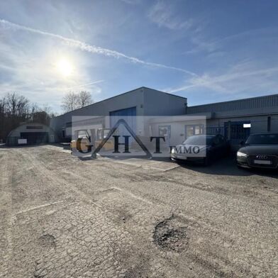 Local industriel  1400000 €