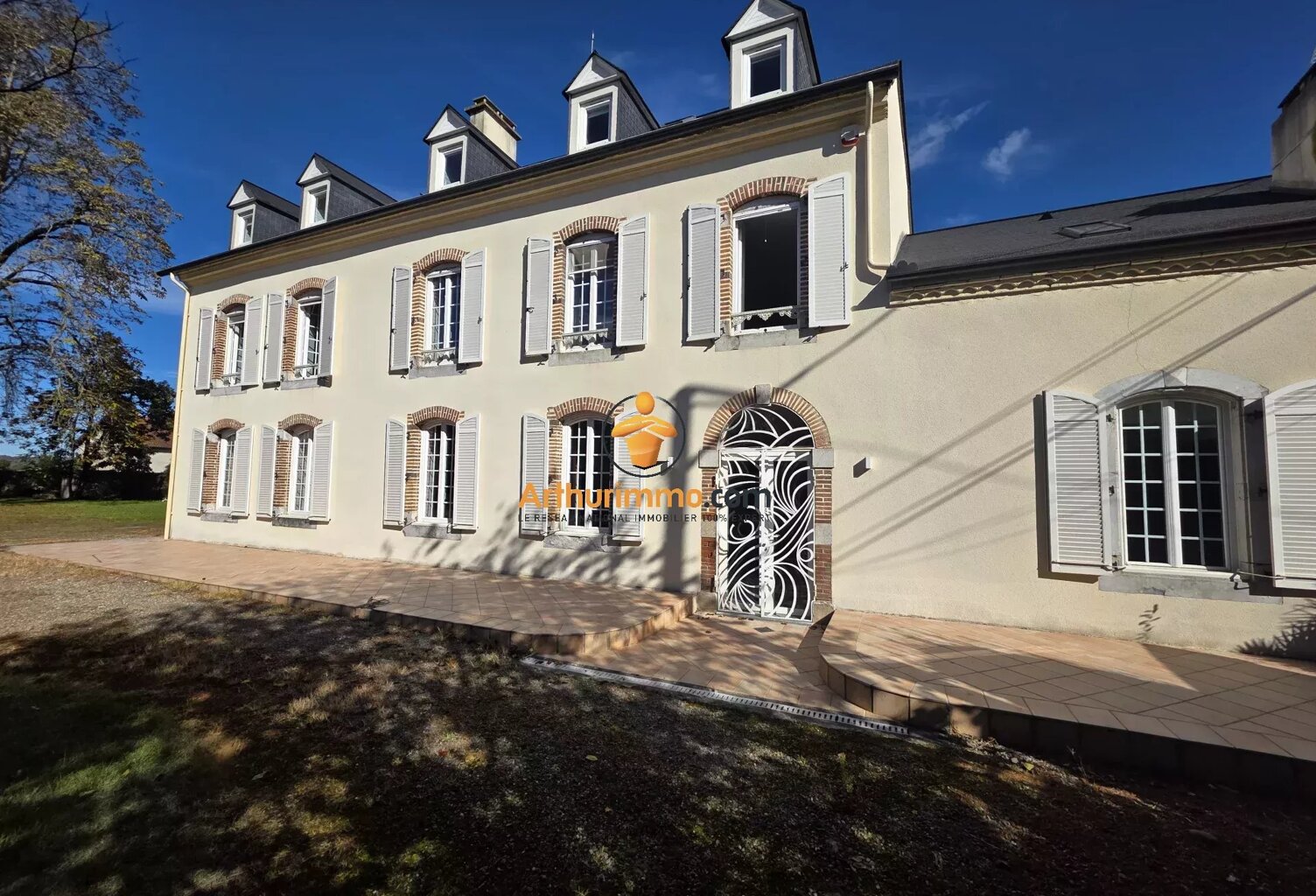 Demeure avec second logement dans les Hautes-Pyrénées sur parc de 13000m² — photo 1