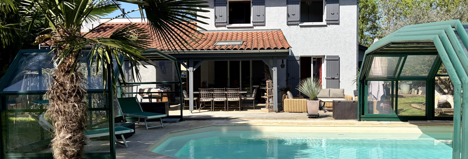 Maison 5 Pièces 120 m² à vendre à Cailloux-sur-Fontaines (69270)