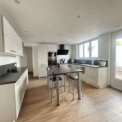 Maison 8 pièces 335000 €