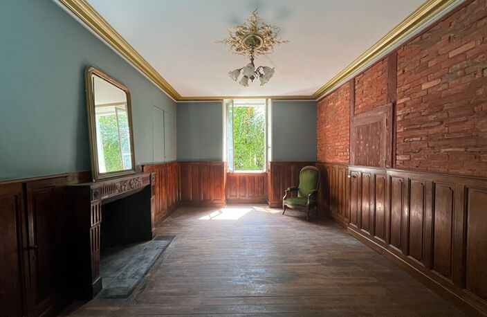 Bâtisse de caractère avec dépendances et ruisseau — photo 3