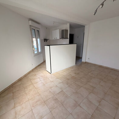 Appartement 3 pièces 843 €